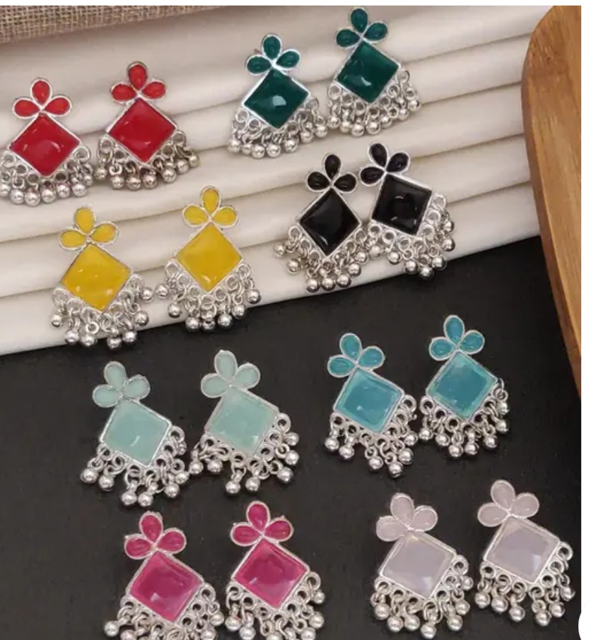 Image Earrings - Image 1
